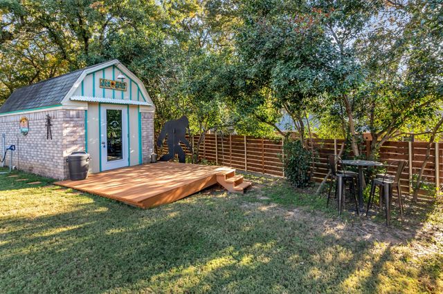 5411 Corto Drive, De Cordova, TX 76049