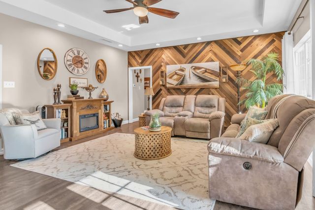 5411 Corto Drive, De Cordova, TX 76049