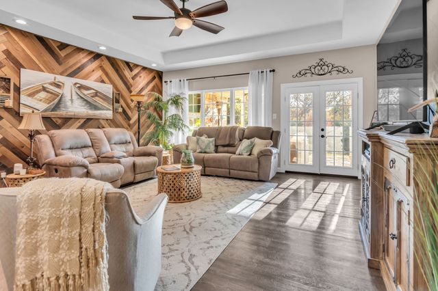 5411 Corto Drive, De Cordova, TX 76049