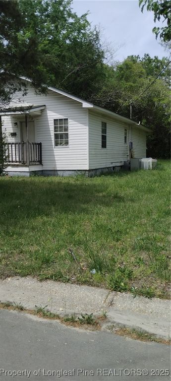 702 Weiss Avenue, Fayetteville, NC 28305 — photo 2