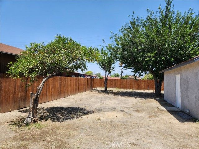 841 E H Street, Colton, CA 92324