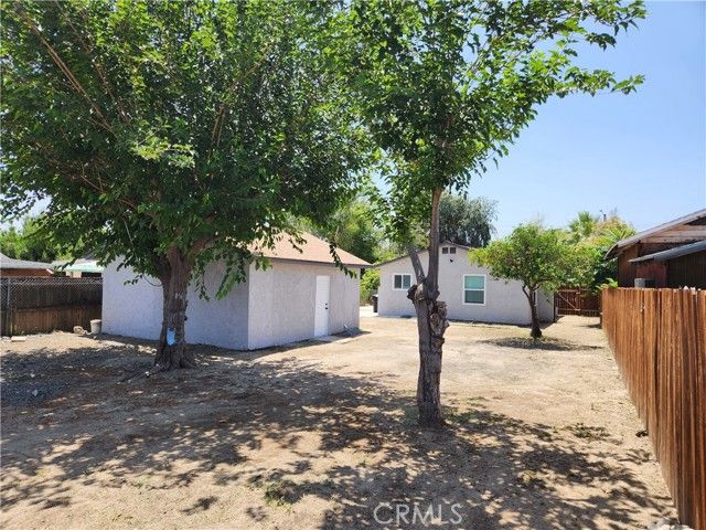 841 E H Street, Colton, CA 92324