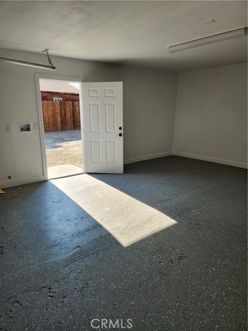 841 E H Street, Colton, CA 92324