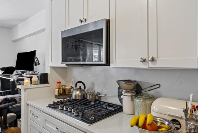 70 North Grove 1N, Freeport, NY 11520