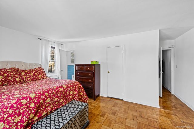 70 North Grove 1N, Freeport, NY 11520