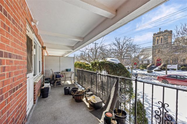 70 North Grove 1N, Freeport, NY 11520