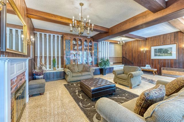 70 North Grove 1N, Freeport, NY 11520