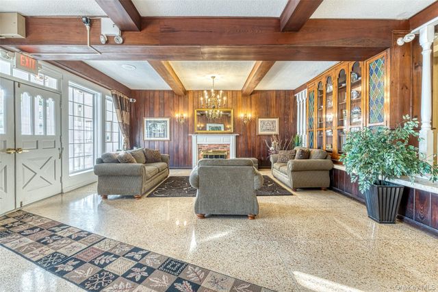 70 North Grove 1N, Freeport, NY 11520