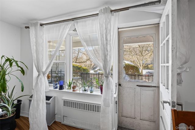 70 North Grove 1N, Freeport, NY 11520