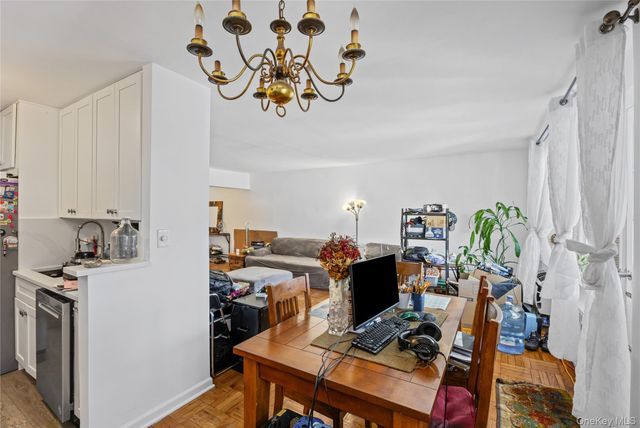 70 North Grove 1N, Freeport, NY 11520