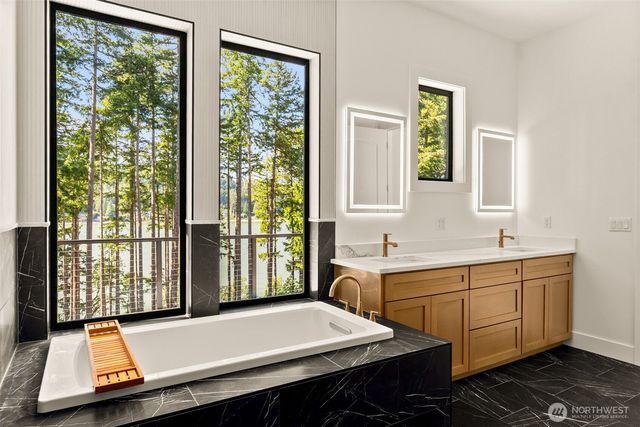 3120 Aspinwall Road NW, Olympia, WA 98502