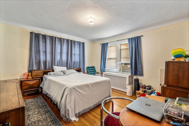 32 - 07 148th Street, Flushing, NY 11354