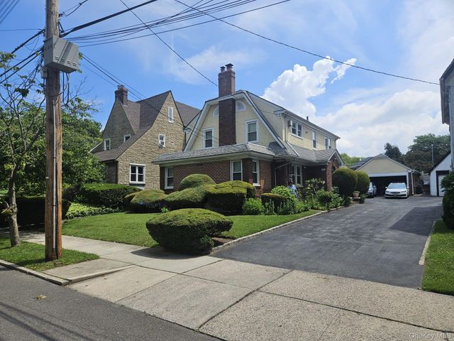 32 - 07 148th Street, Flushing, NY 11354