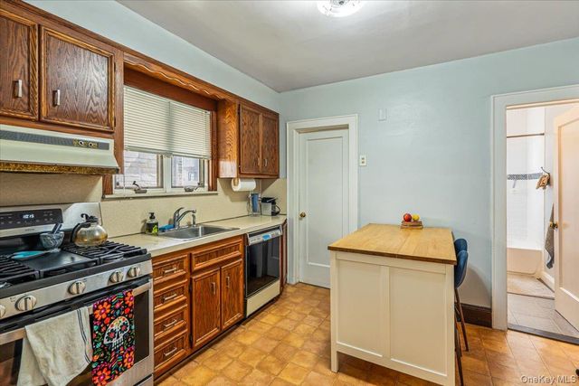 32 - 07 148th Street, Flushing, NY 11354