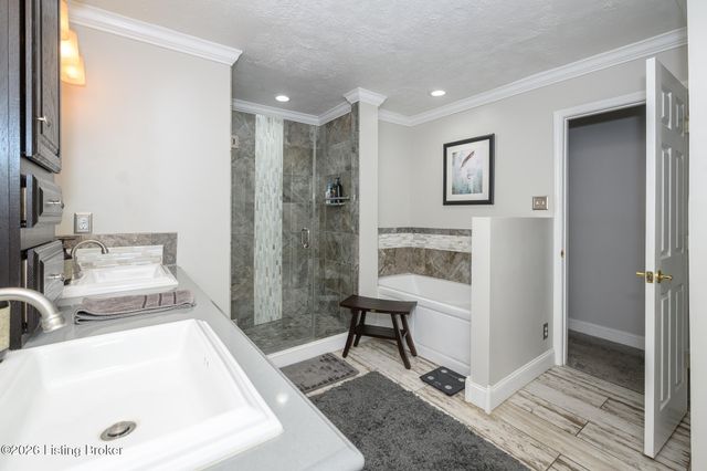 1200 Rudgate Cove, Louisville, KY 40214