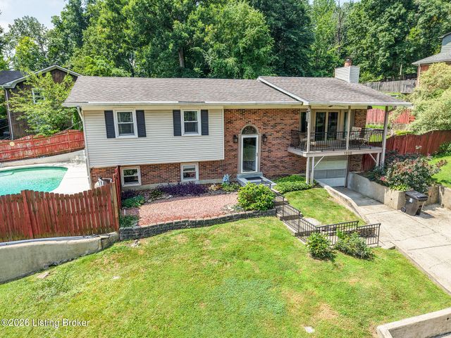 1200 Rudgate Cove, Louisville, KY 40214
