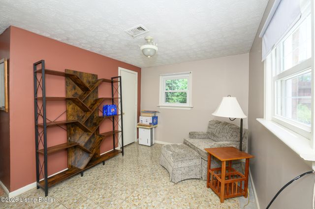 1200 Rudgate Cove, Louisville, KY 40214