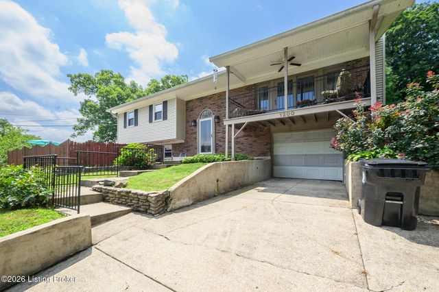 1200 Rudgate Cove, Louisville, KY 40214