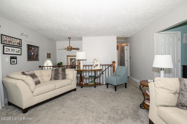 1200 Rudgate Cove, Louisville, KY 40214
