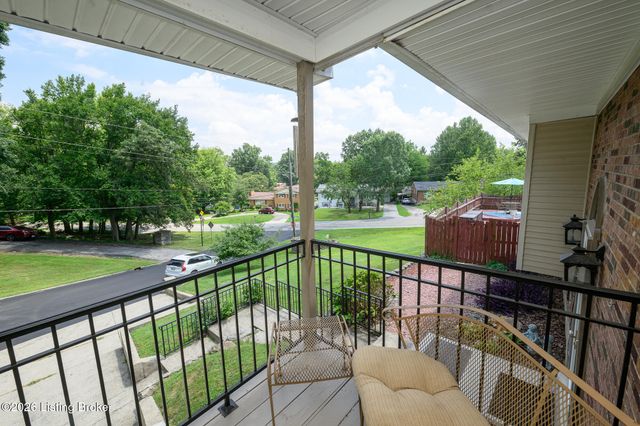 1200 Rudgate Cove, Louisville, KY 40214