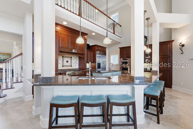 9 Promontory Ct, Hilton Head Island, SC 29928
