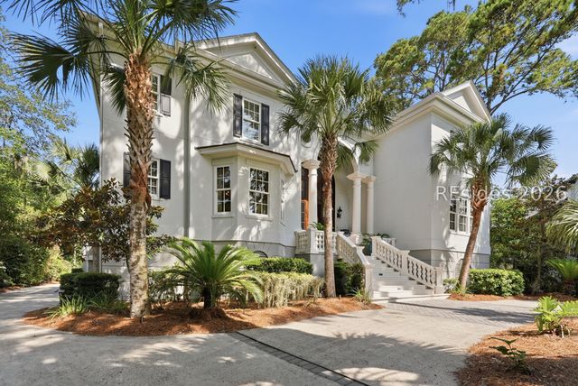 9 Promontory Ct, Hilton Head Island, SC 29928