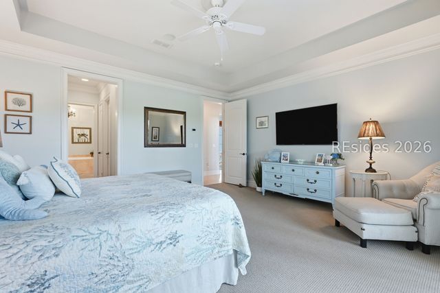 9 Promontory Ct, Hilton Head Island, SC 29928