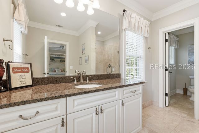 9 Promontory Ct, Hilton Head Island, SC 29928