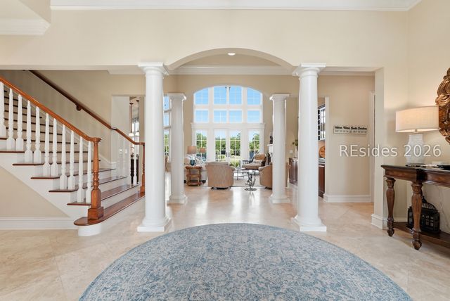 9 Promontory Ct, Hilton Head Island, SC 29928