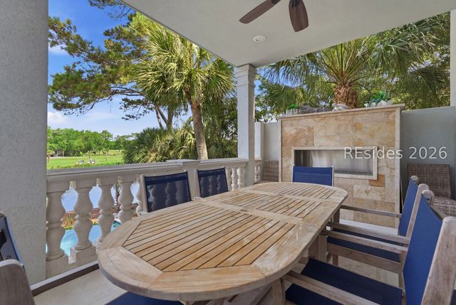 9 Promontory Ct, Hilton Head Island, SC 29928