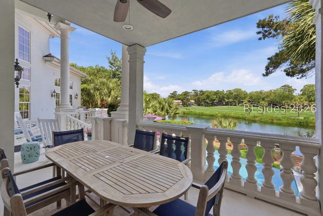 9 Promontory Ct, Hilton Head Island, SC 29928