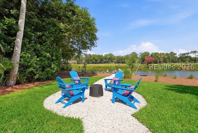 9 Promontory Ct, Hilton Head Island, SC 29928