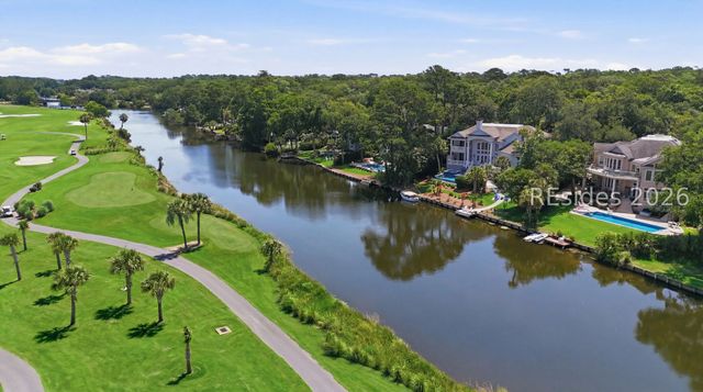 9 Promontory Ct, Hilton Head Island, SC 29928