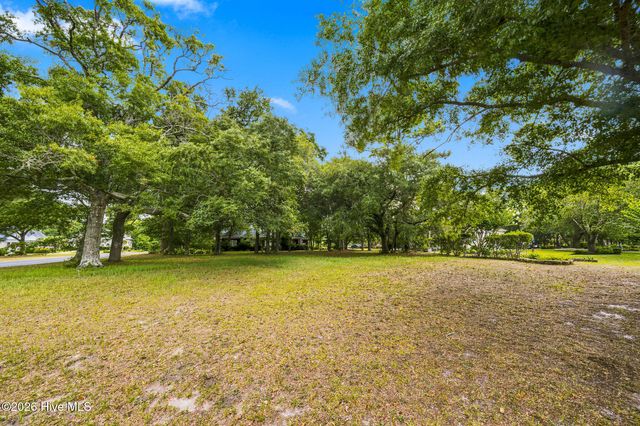 505 Mayfair Notch SW, Ocean Isle Beach, NC 28469