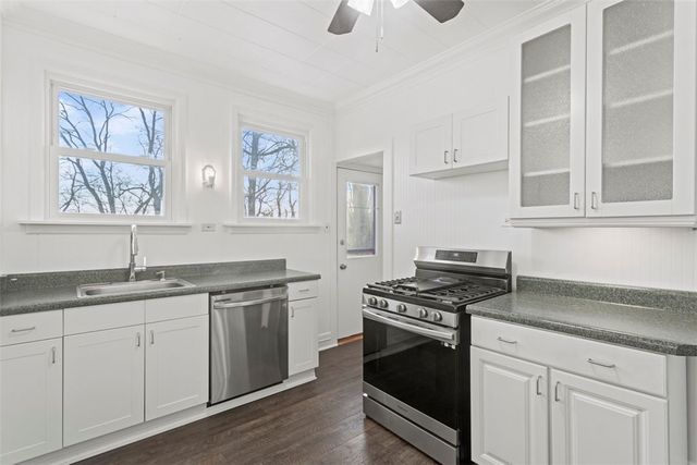 1400 Nurnath Street, Braddock Hills, PA 15221