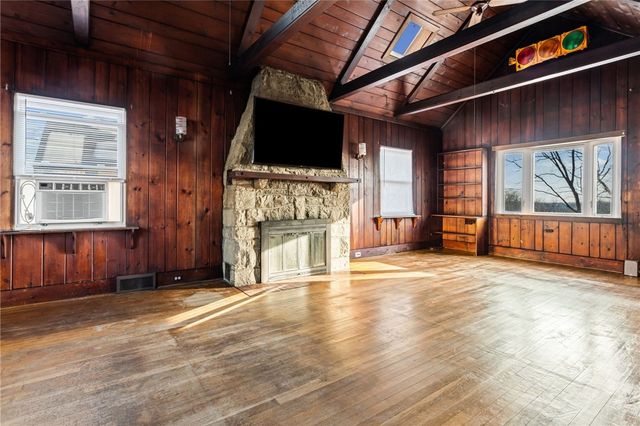 1400 Nurnath Street, Braddock Hills, PA 15221