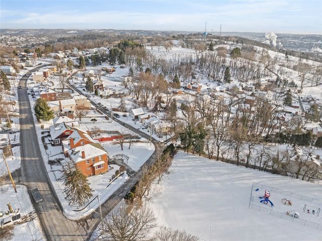 1400 Nurnath Street, Braddock Hills, PA 15221