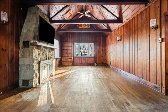 1400 Nurnath Street, Braddock Hills, PA 15221