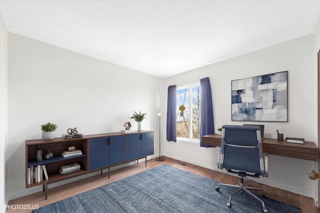 1327 E FOX CHASE Drive, Round Lake Beach, IL 60073