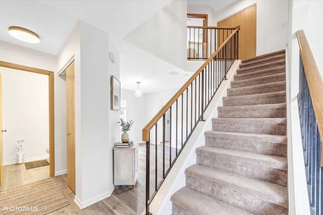 1327 E FOX CHASE Drive, Round Lake Beach, IL 60073