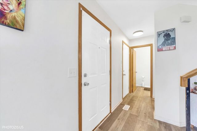 1327 E FOX CHASE Drive, Round Lake Beach, IL 60073