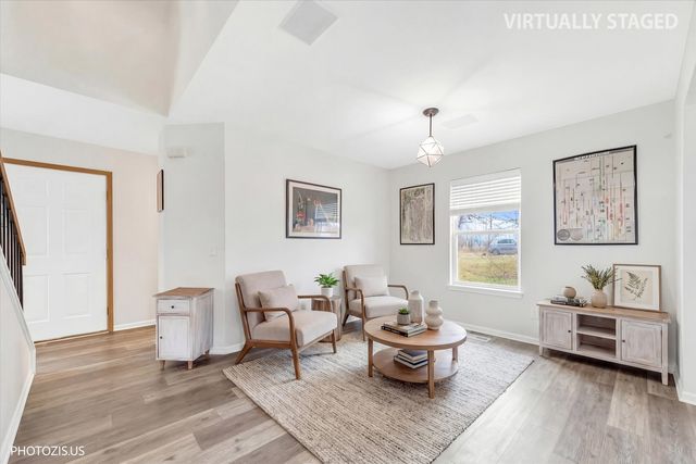 1327 E FOX CHASE Drive, Round Lake Beach, IL 60073