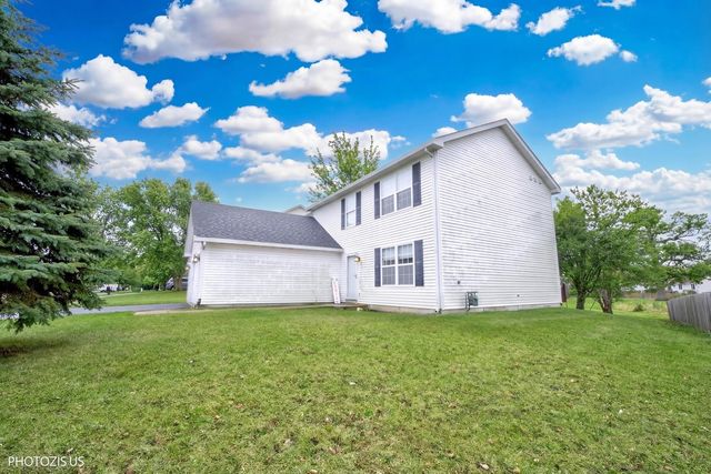 1327 E FOX CHASE Drive, Round Lake Beach, IL 60073