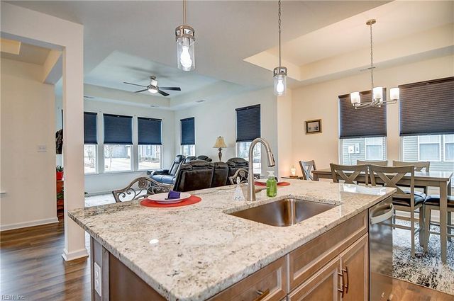 221 Richmond AVE, Smithfield, VA 23430