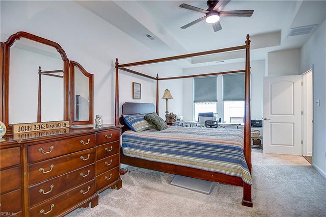 221 Richmond AVE, Smithfield, VA 23430