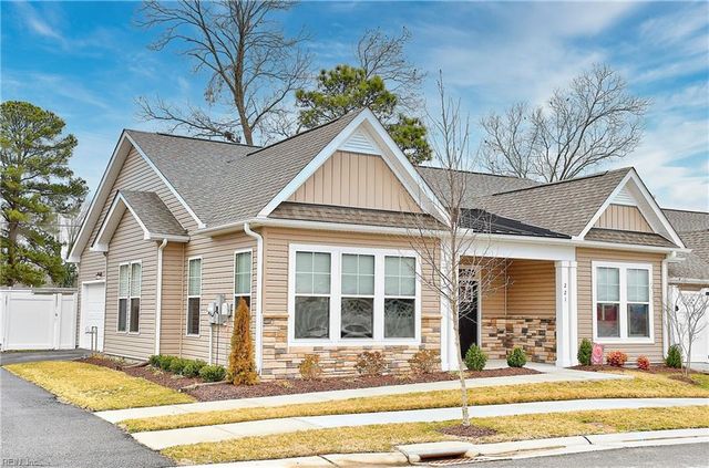 221 Richmond AVE, Smithfield, VA 23430