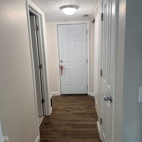 10804 Thistle, Fishers, IN 46038