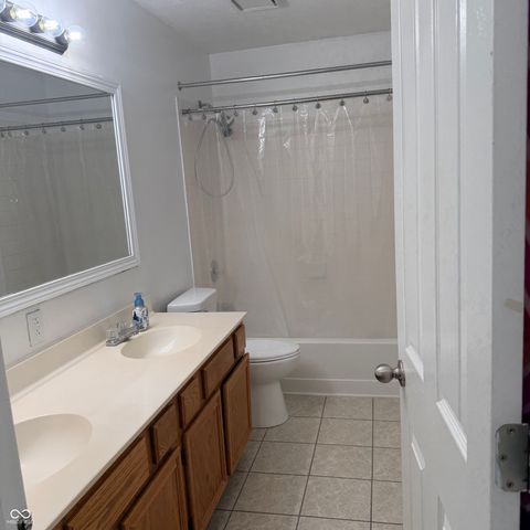10804 Thistle, Fishers, IN 46038