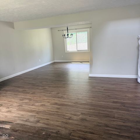 10804 Thistle, Fishers, IN 46038