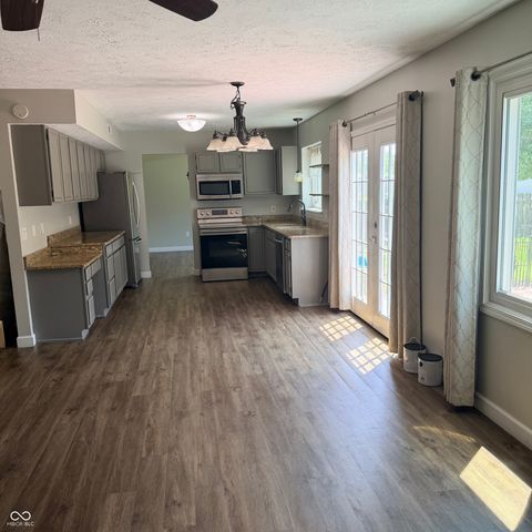 10804 Thistle, Fishers, IN 46038